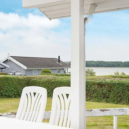 Holiday home Three-bedroom Holiday In 14