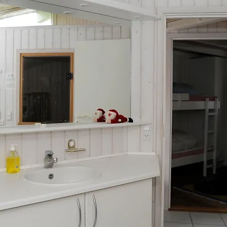 Holiday home Three-bedroom Holiday In 14 *
